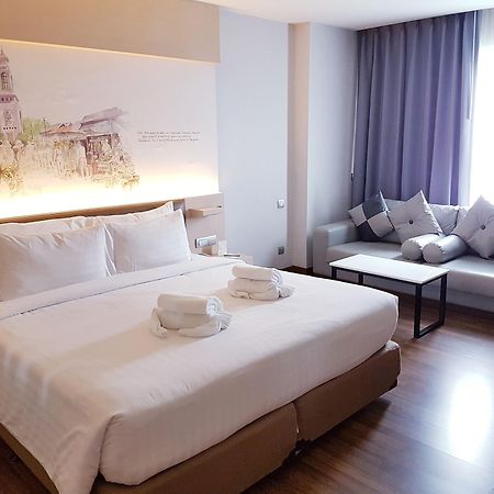 Parinda Hotel Bangkok Extérieur photo