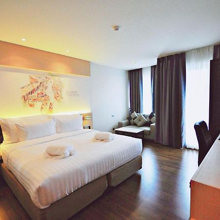 Parinda Hotel Bangkok Extérieur photo