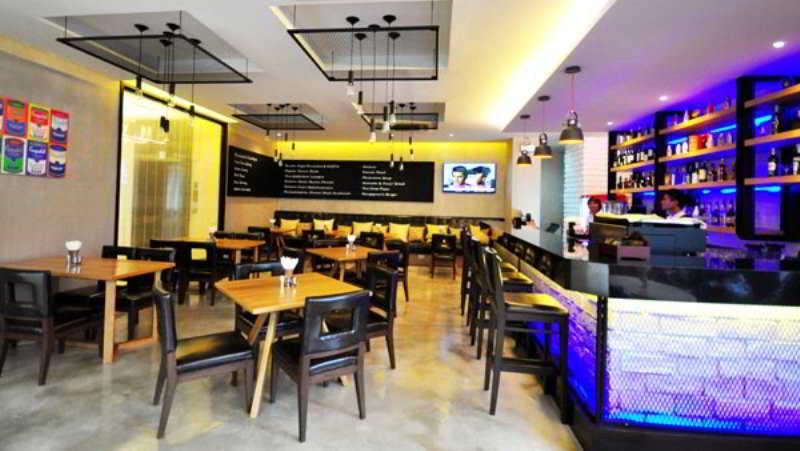 Parinda Hotel Bangkok Extérieur photo
